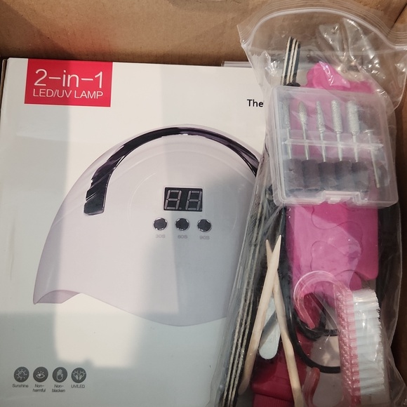 Nail Art Kit with LED Lamp and Drill - Pink - Picture 8 of 12